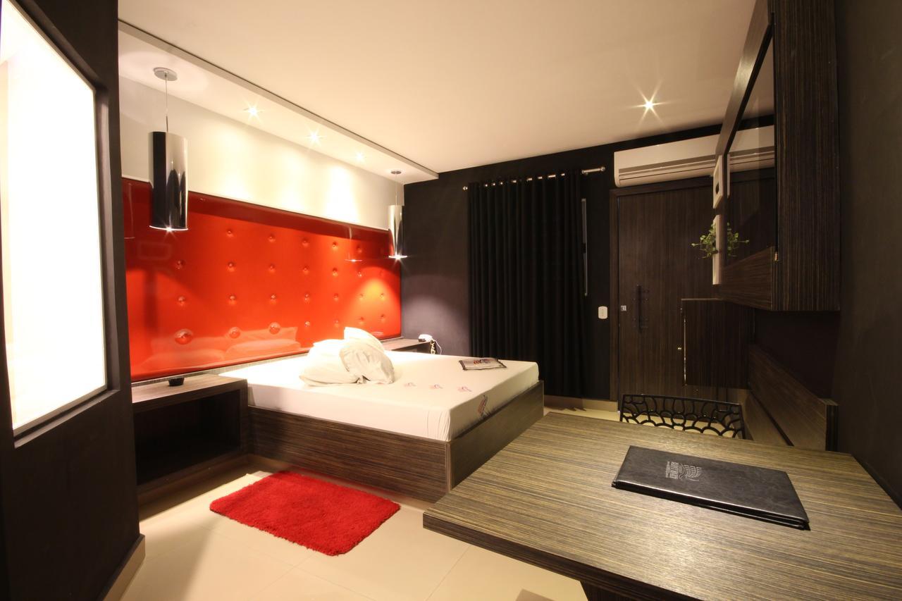 Hotel Happy Night (Adults Only) Cotia  Exterior foto